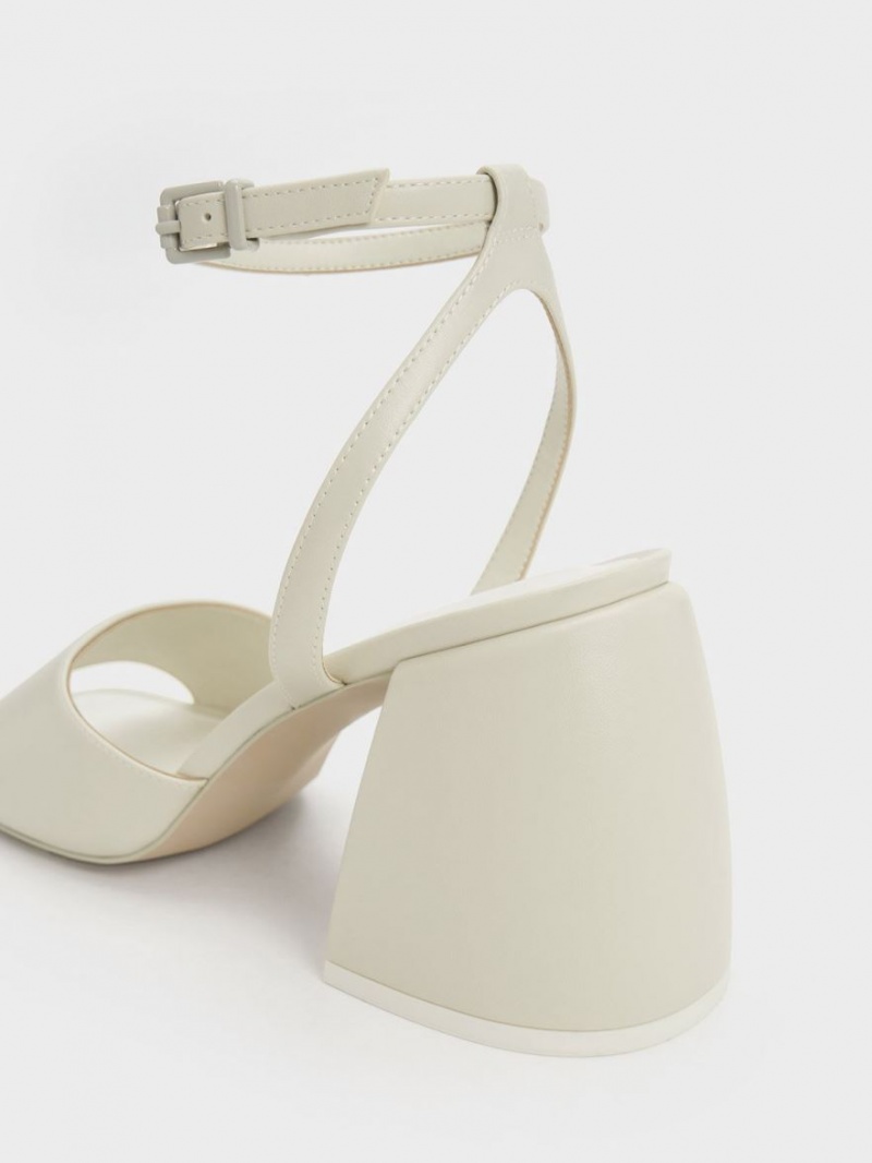 σανδαλια με τακουνι Charles And Keith Χοντρός Block ασπρα | 83729-LKXE