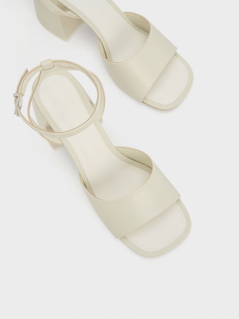 σανδαλια με τακουνι Charles And Keith Χοντρός Block ασπρα | 83729-LKXE