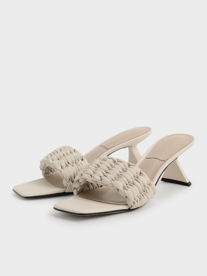 σανδαλια με τακουνι Charles And Keith Πλισέ Sculptural κρέμα | 16390-GILP