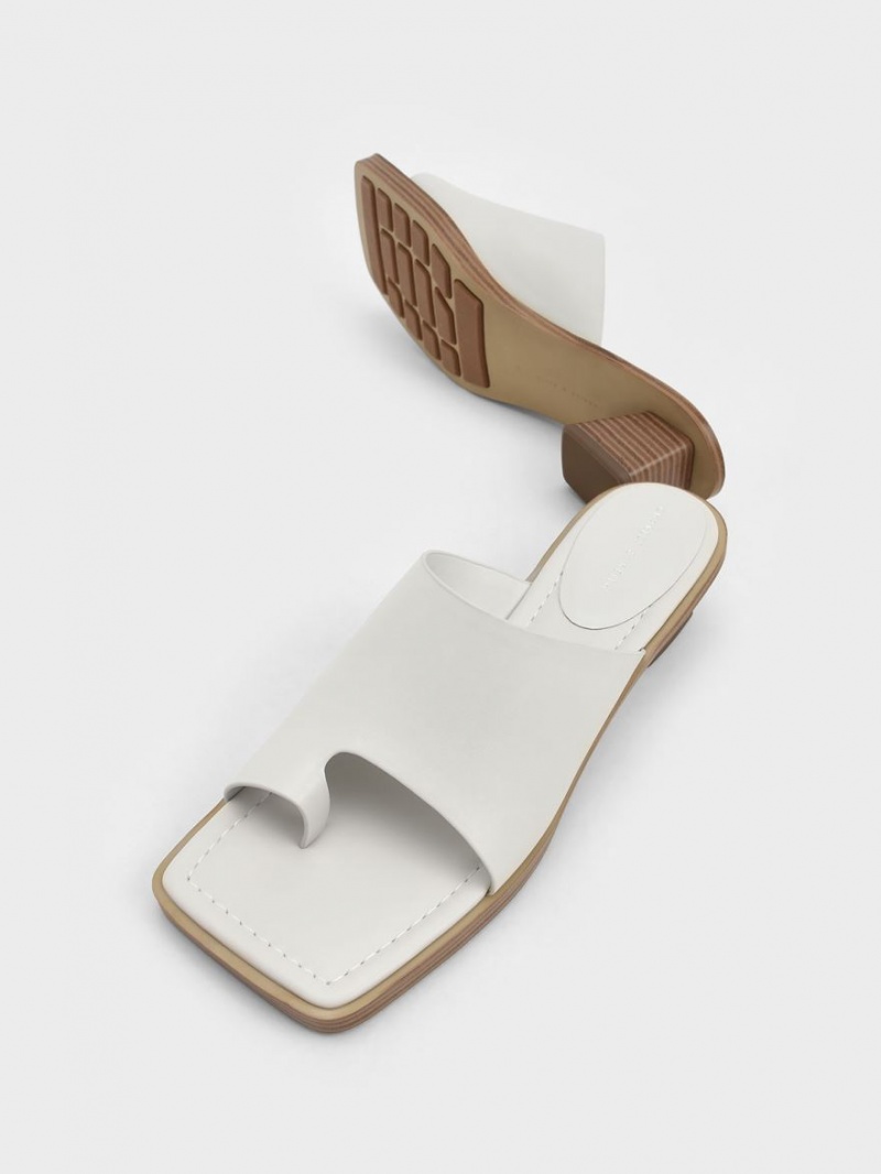 σανδαλια με τακουνι Charles And Keith toe Ring Stacked ασπρα | 57418-MGUN