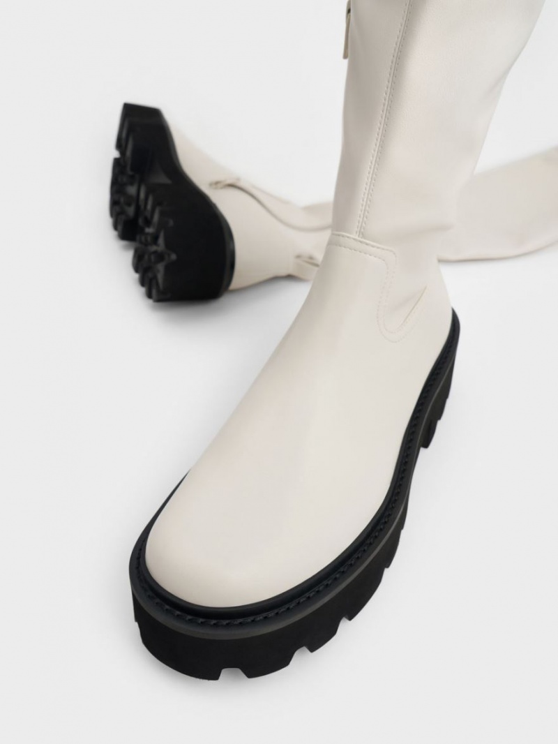 μποτεσ μεχρι το γονατο Charles And Keith Χοντρός flatforms ασπρα | 92504-SGYV