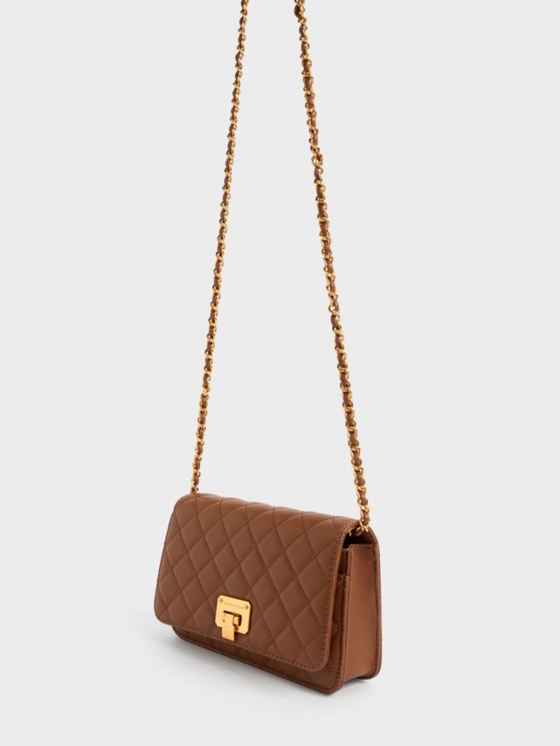 τσάντα clutch Charles And Keith Καπιτονέ Push-Lock σοκολάτα | 31059-KDVO