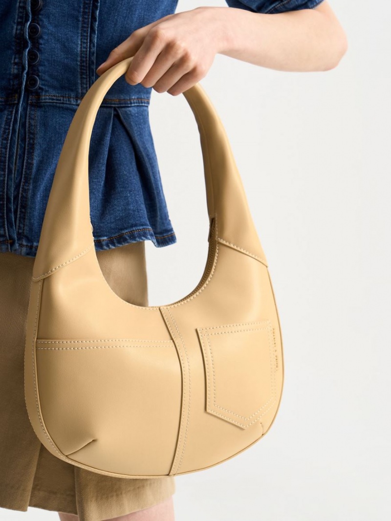 τσάντα hobo Charles And Keith Anthea Contrast-Trim Curved Μπεζ | 39207-NDPM