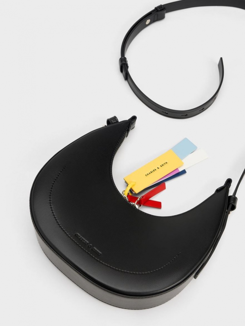 τσάντα hobo Charles And Keith Cockade Crescent μαυρα | 40735-FWMB