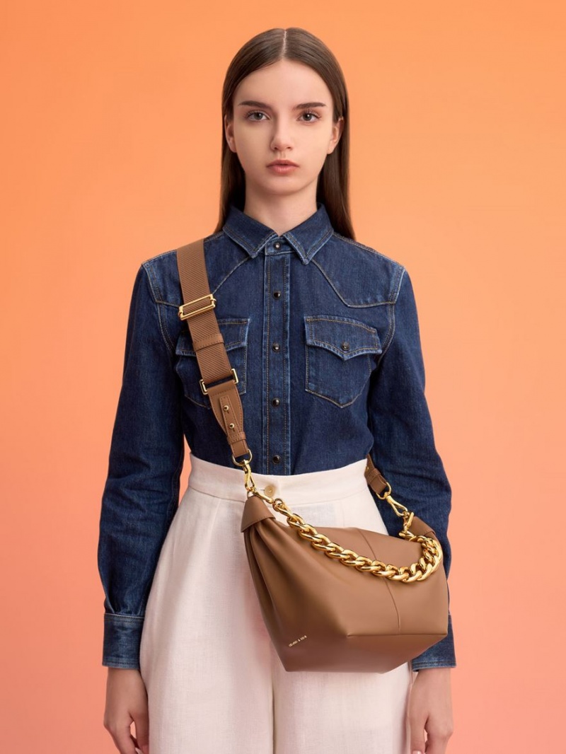 τσάντα hobo Charles And Keith Daki Chain Handle σοκολάτα | 83671-YAXO