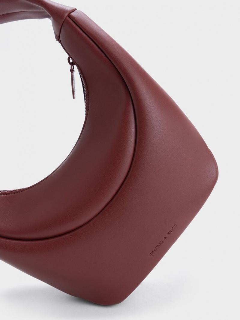τσάντα hobo Charles And Keith Elongated Curved κοκκινα | 12943-FGAB