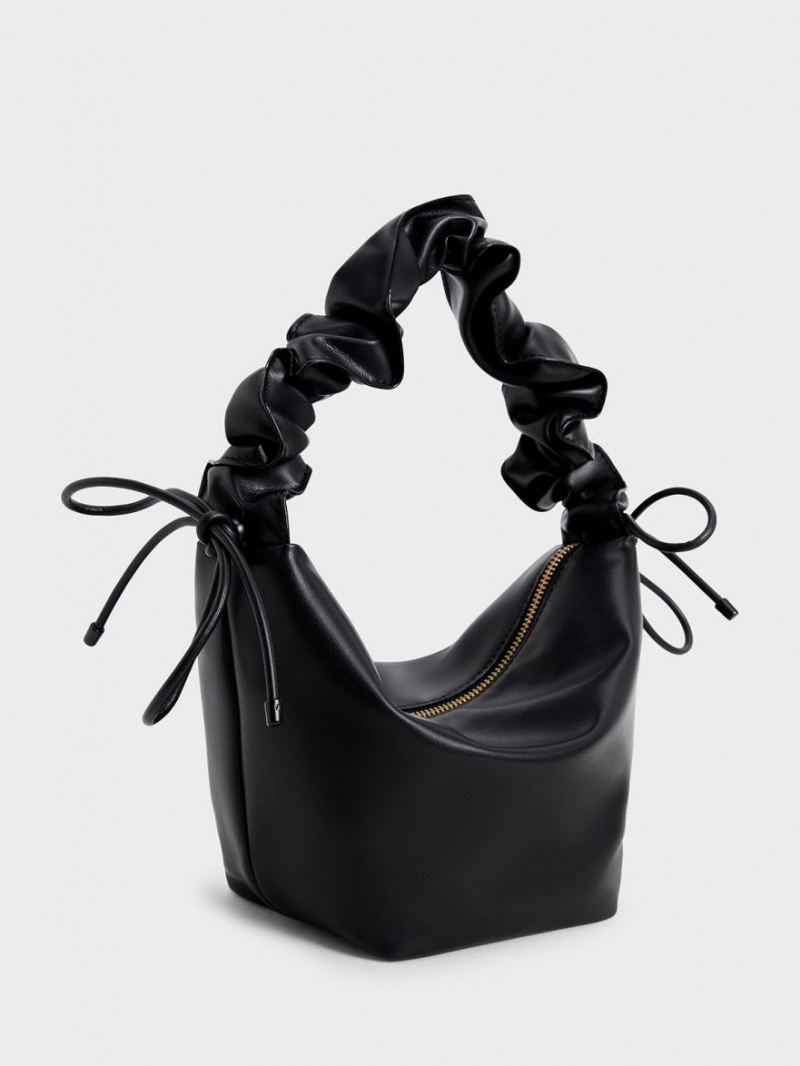 τσάντα hobo Charles And Keith Ruched Handle μαυρα | 27815-QLFK