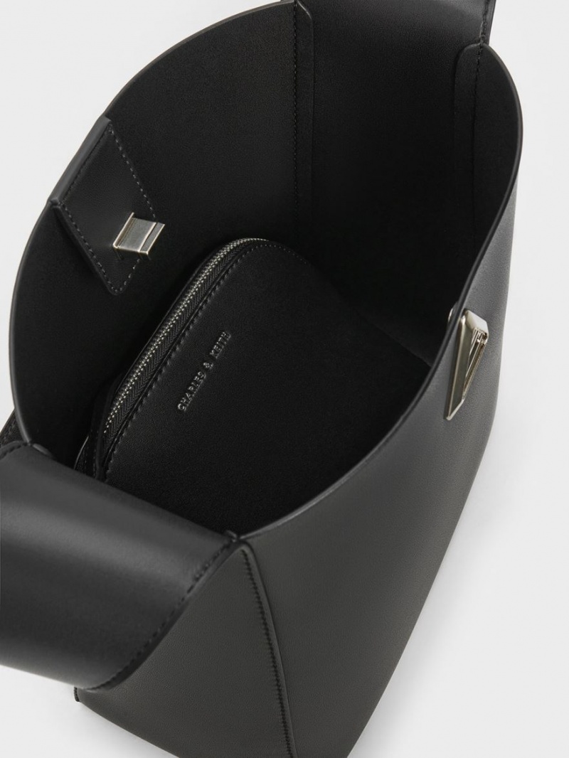 τσάντα hobo Charles And Keith Trice Metallic Accent Large μαυρα | 48265-EXSP