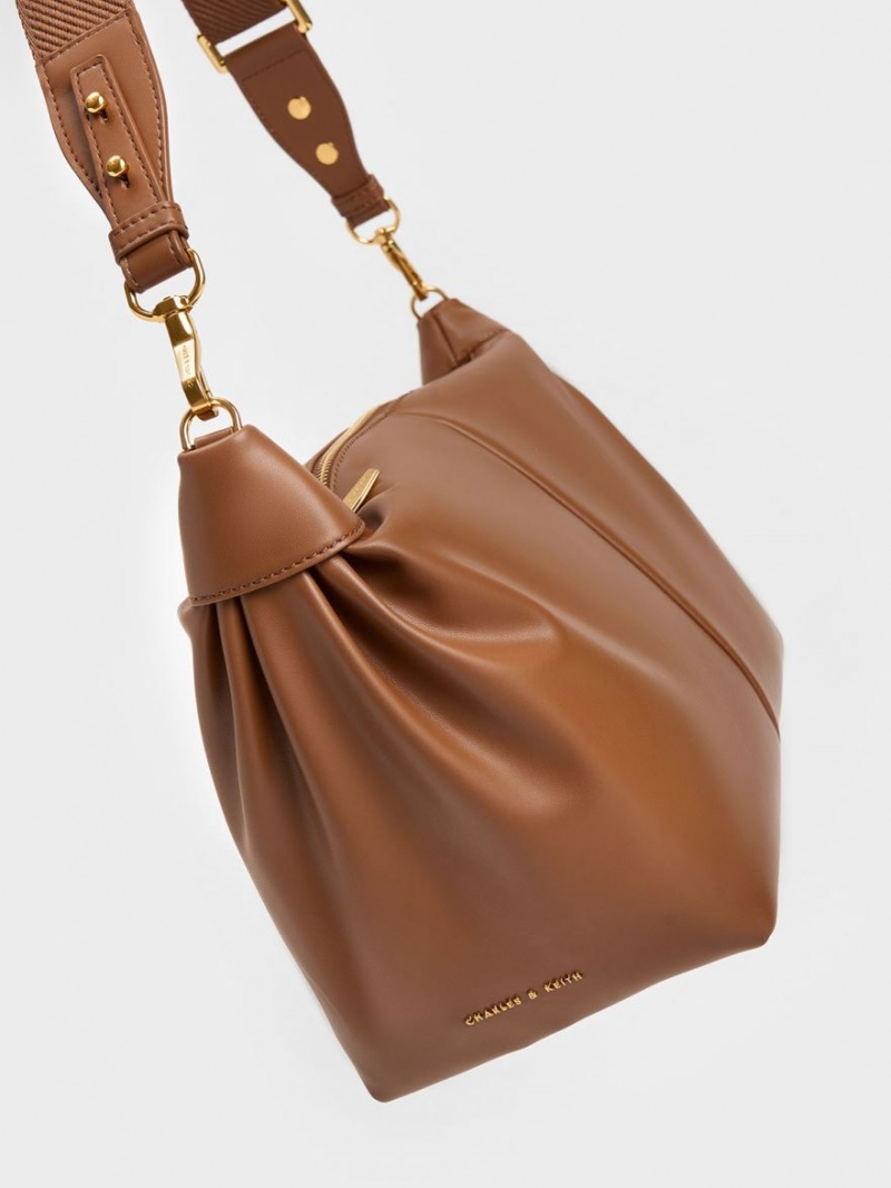 τσάντα hobo Charles And Keith Χοντρός Chain Link σοκολάτα | 35462-RJFB