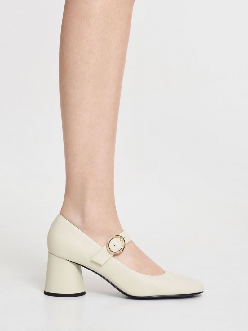 παπουτσια mary jane Charles And Keith Cylindrical Block Heel κρέμα | 12057-LVYO