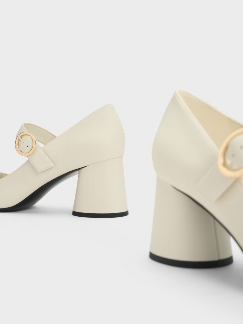 παπουτσια mary jane Charles And Keith Cylindrical Block Heel κρέμα | 12057-LVYO