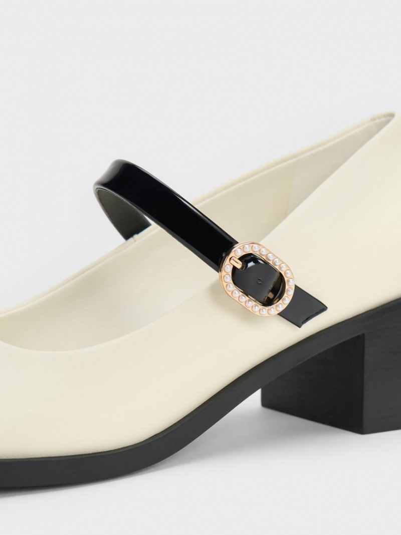 παπουτσια mary jane Charles And Keith λουστρινι Crystal-Embellished πόρπης Two-Tone κρέμα | 74958-MKGF