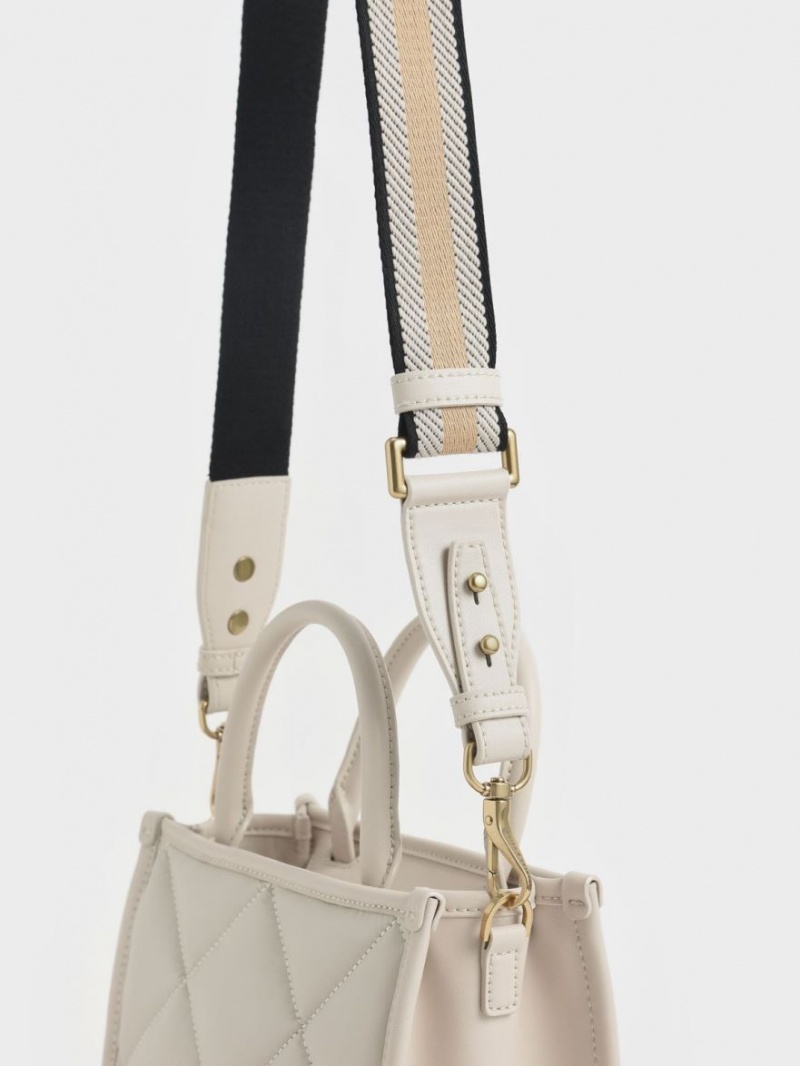 τσάντεσ tote Charles And Keith Celia Καπιτονέ ασπρα | 67021-WTZY
