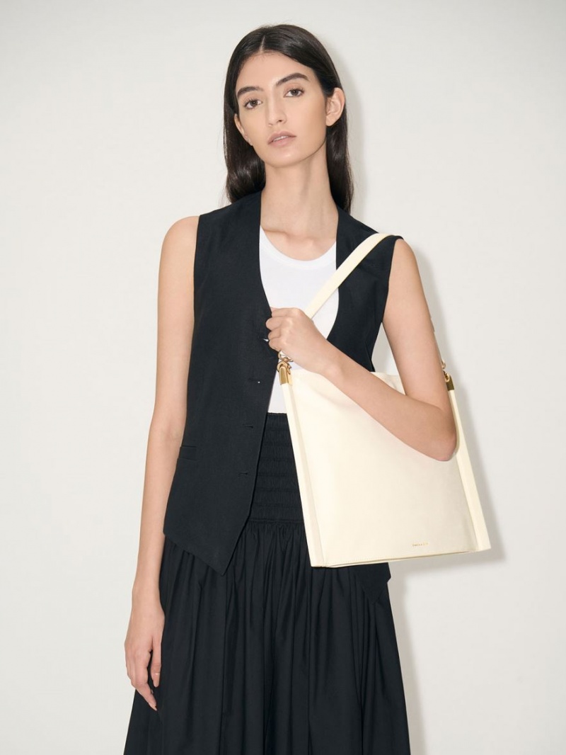 τσάντεσ tote Charles And Keith Ridley Slouchy κρέμα | 56213-ALMX