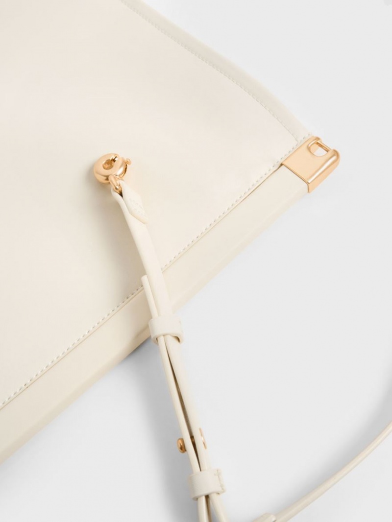 τσάντεσ tote Charles And Keith Ridley Slouchy κρέμα | 56213-ALMX