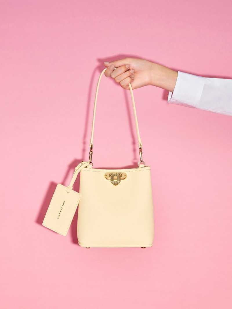 bucket bags Charles And Keith Alcott Μπεζ | 86307-EWIH