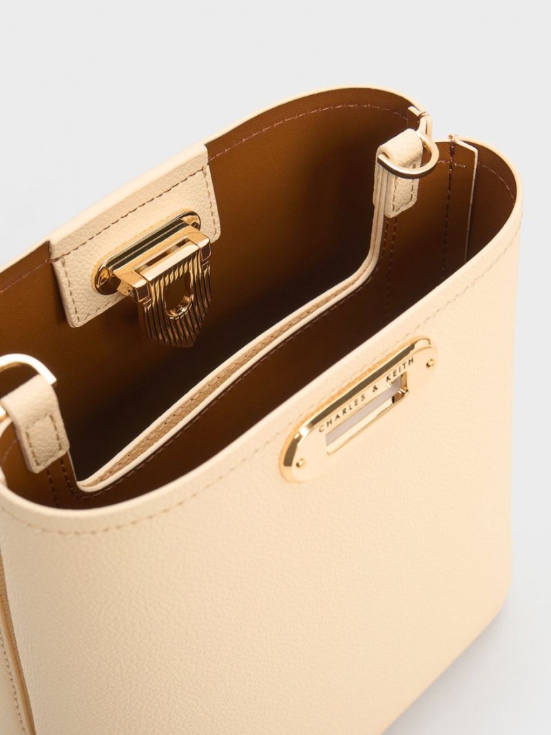bucket bags Charles And Keith Alcott Μπεζ | 86307-EWIH