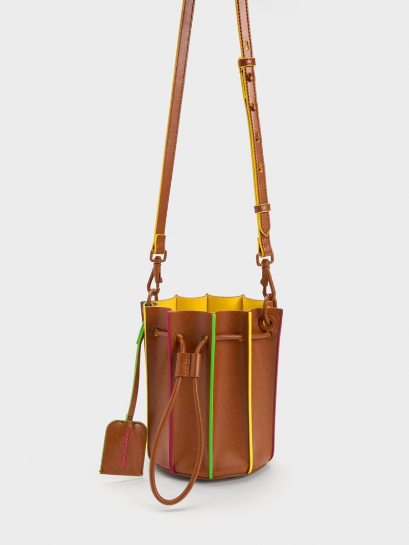 bucket bags Charles And Keith Clove Top Handle καφε | 10836-LTBJ
