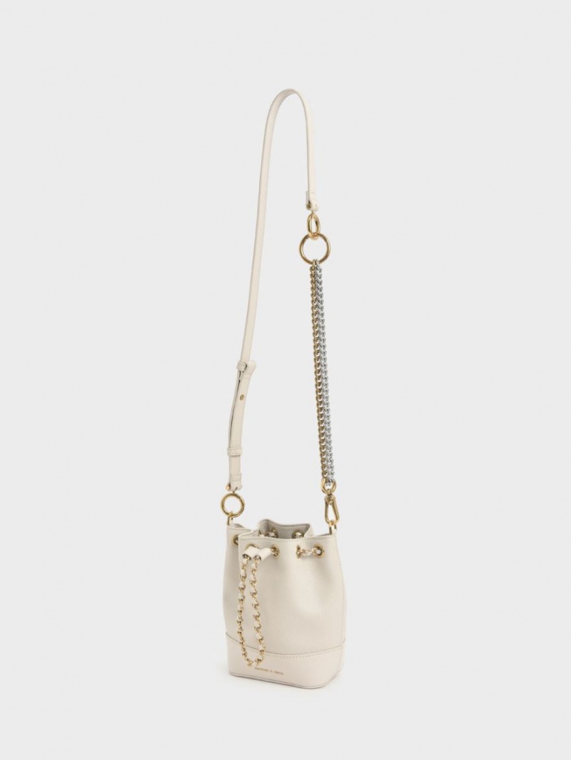 bucket bags Charles And Keith Dancer Χοντρός Chain ασπρα | 34092-NVQX