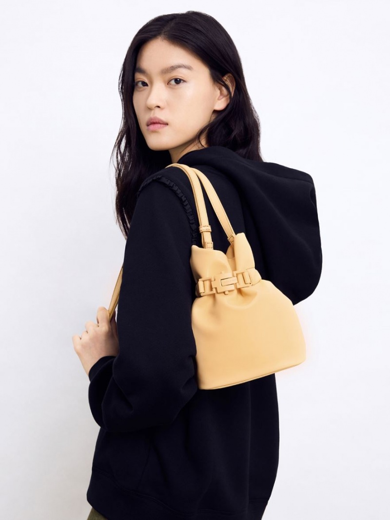 bucket bags Charles And Keith Dua Μπεζ | 92547-UAXK